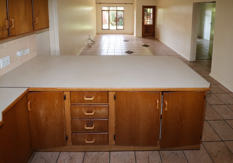 3 Bedroom Property for Sale in Flamwood North West